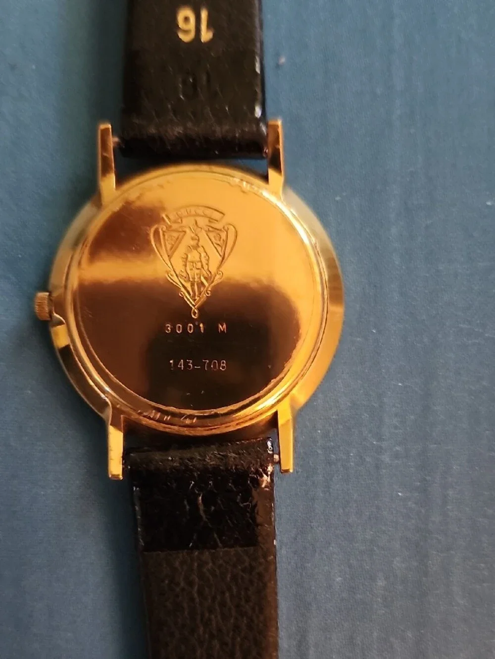 Gucci Watch with Gold Case and Red-Green Dial
